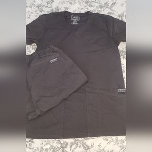 Cherokee medical scrubs